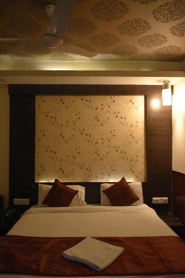 Hotel Galaxy Allahabad Exterior foto